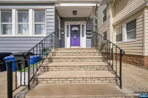 760 Hamilton St, Harrison, NJ 07029