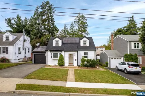 74 Sherwood St, Clifton, NJ 07013