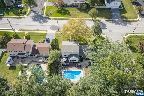 View/Area - 87 Webster Dr, Wayne, NJ 07470 photo 3 of 4