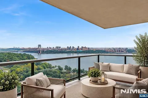1512 Palisade Ave #16G, Fort Lee, NJ 07024