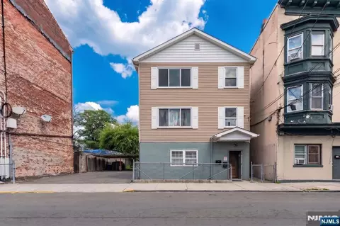 363-365 Summer St, Paterson, NJ 07501