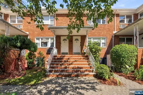 201 Oakdene Pl #E2, Cliffside Park, NJ 07010