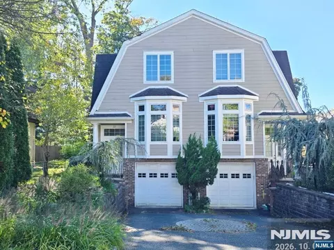 22 Mahan St, Tenafly, NJ 07670