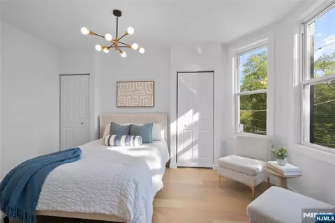 110 Maple #2, Weehawken, NJ 07086