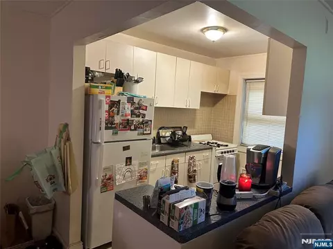 3021 Edwin Ave #1B, Fort Lee, NJ 07024
