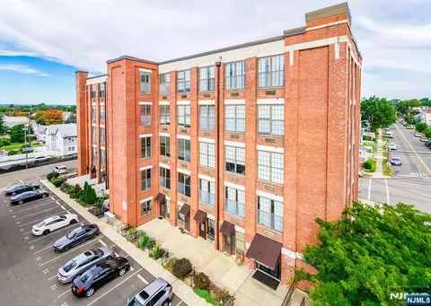 366-382 Trenton #4G, Paterson, NJ 07503