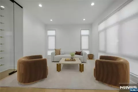 Living - 260 Virginia Ct, Paramus, NJ 07652 photo 1 of 3