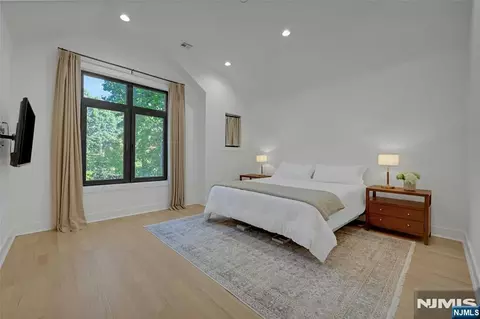 Bedroom - 260 Virginia Ct, Paramus, NJ 07652 photo 4 of 5