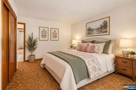 Bedroom - 201 Kiwanis Dr, Wayne, NJ 07470 photo 4 of 6