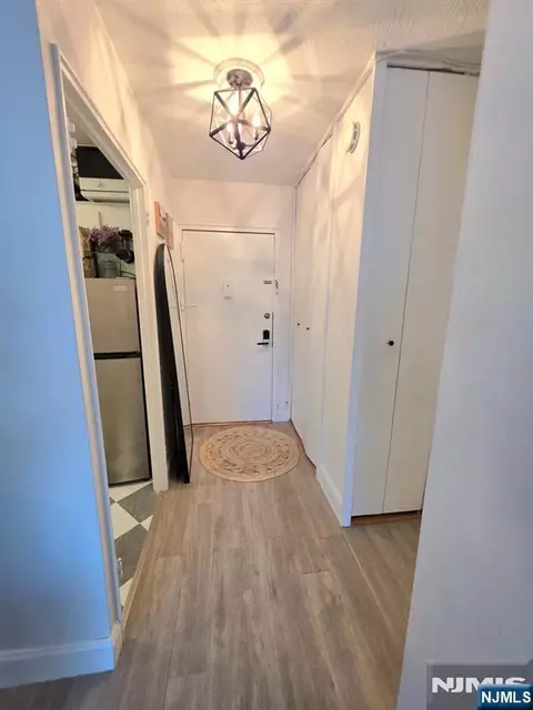 Entry Way - 25 Grand Ave #1C, Hackensack, NJ 07601 photo 2 of 3