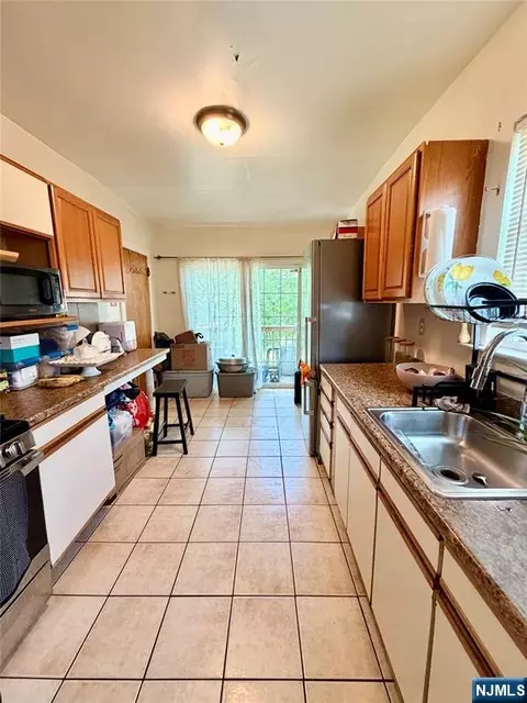 115 Chestnut Ave, Irvington, NJ 07111
