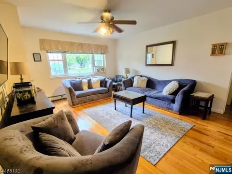 Living - 1261 Valley Rd # A, Wayne, NJ 07470 photo 1 of 3