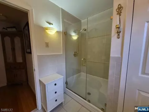 Bath - 1261 Valley Rd # A, Wayne, NJ 07470 photo 2 of 2