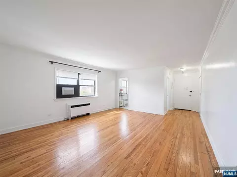 3081 Edwin Ave #1A, Fort Lee, NJ 07024