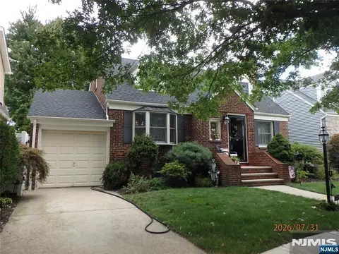 53 Forest St, North Arlington, NJ 07031