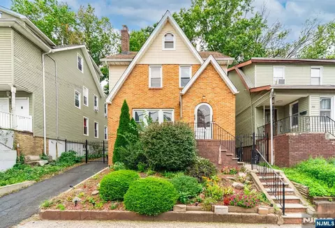 281 Smith St, Newark, NJ 07106