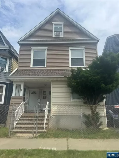 158 Lincoln Ave, Newark, NJ 07104