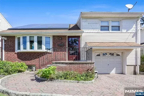 131 Lake St, Englewood, NJ 07631