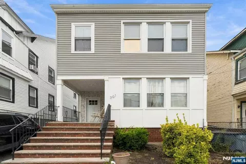 299-301 Renner Ave, Newark, NJ 07112