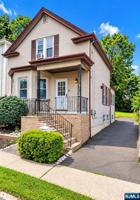 101 Tilt St, Haledon, NJ 07508