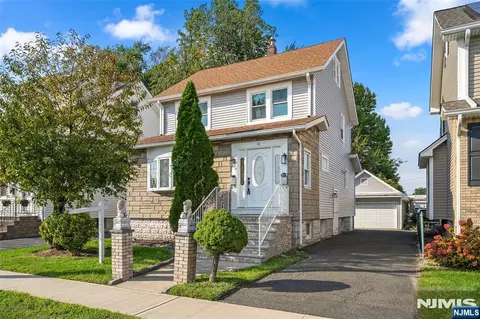 46 Chamberlain Ave, Little Ferry, NJ 07643