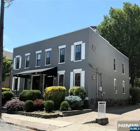 66-68 Edgewater Pl #A2, Edgewater, NJ 07020