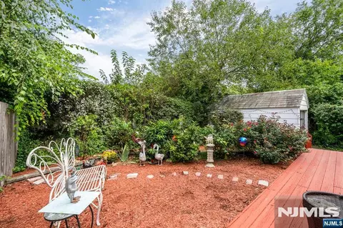 Exterior - 81 Grayson Pl, Teaneck, NJ 07666 photo 4 of 5