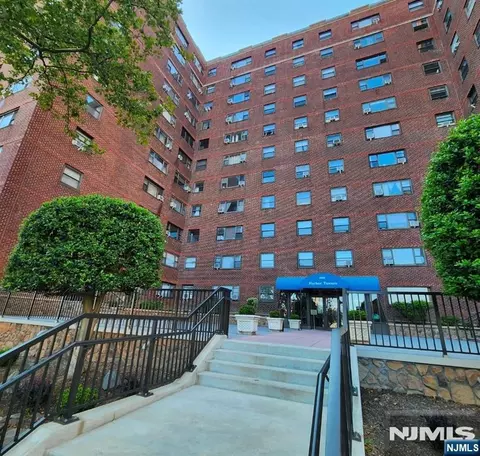 6515 Boulevard E #4 Q, West New York, NJ 07093