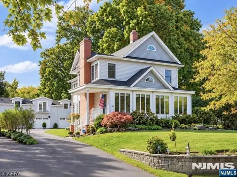 46 Highwood Ave, Glen Rock, NJ 07452