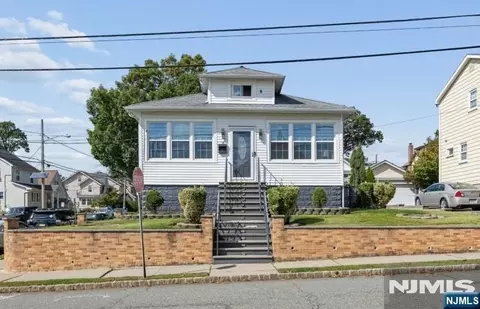 33 Adelaide St, Belleville, NJ 07109