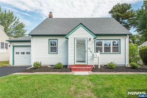 12-15 Scribner Rd, Fair Lawn, NJ 07410