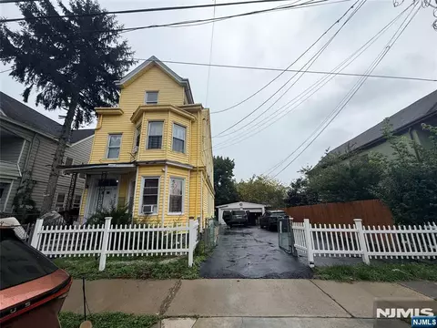 249-253 Temple St, Paterson, NJ 07522