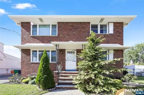 325 Grant Ave, Lyndhurst, NJ 07071