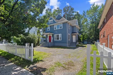 520 Grand Ave, Rahway, NJ 07065