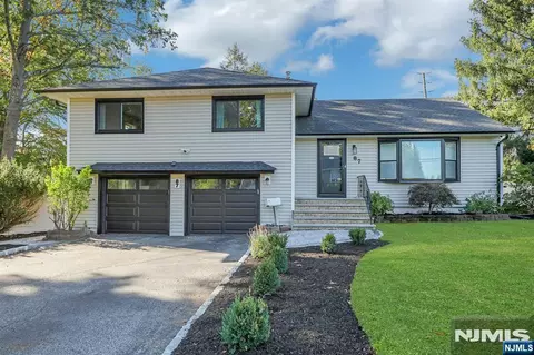87 Revere Ave, Emerson, NJ 07630