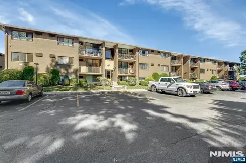 468 Liberty St #201, Little Ferry, NJ 07643