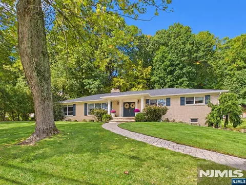 120 Beverly Rd, Hawthorne, NJ 07506