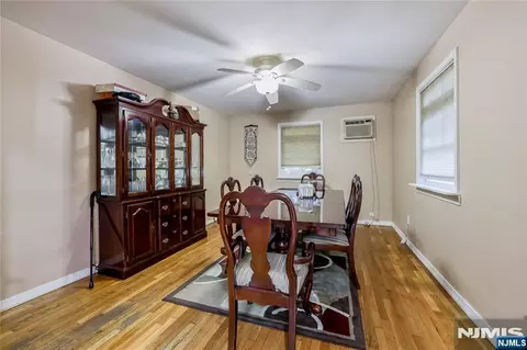 Dining - 343 Forest Ave, Paramus, NJ 07652 photo 2 of 3