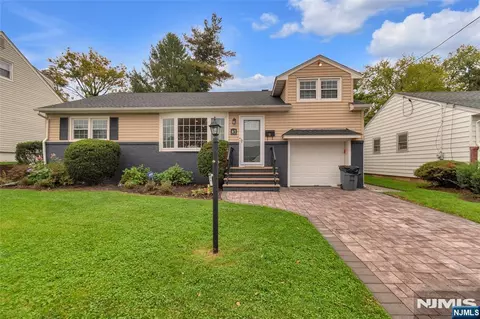 61 Luisser St, Clifton, NJ 07012
