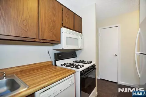 Kitchen - 277 Prospect Ave #7H, Hackensack, NJ 07601 photo 1 of 2