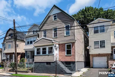 130 19th Ave, Irvington, NJ 07111