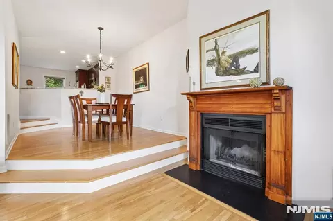 Dining - 22 Dowitcher Ct, Wayne, NJ 07470 photo 1 of 3