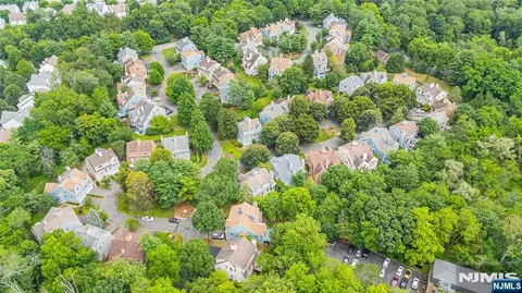 View/Area - 22 Dowitcher Ct, Wayne, NJ 07470 photo 1 of 3