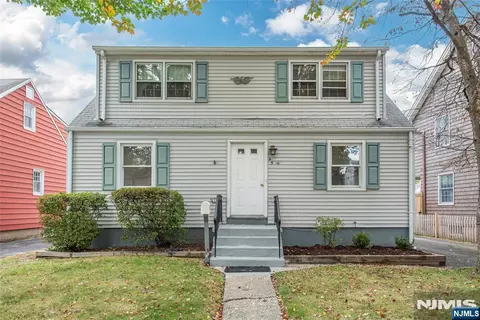 45 Orchard St, Pompton Lakes, NJ 07442