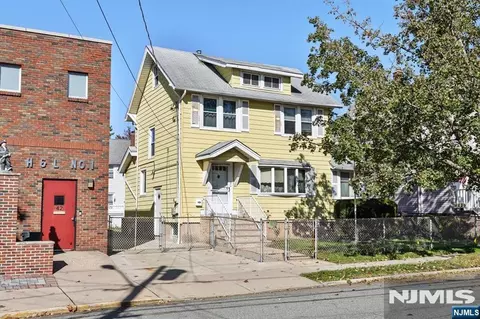44 Garden St, Ridgefield Park, NJ 07660
