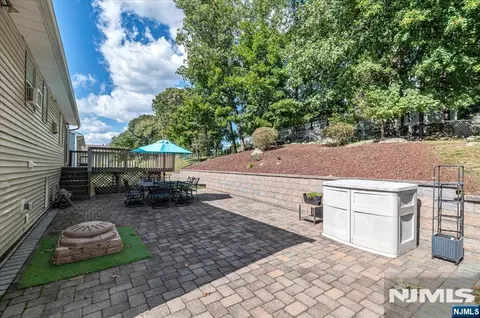 Exterior - 52 Crescent Rd, Wanaque, NJ 07465 photo 4 of 5
