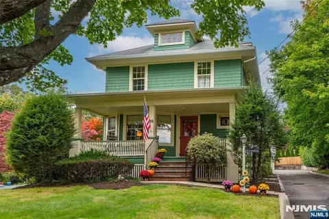 85 Highland Ave, Midland Park, NJ 07432