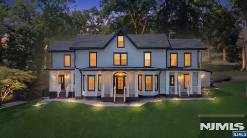 231 Wierimus Rd, Hillsdale, NJ 07642