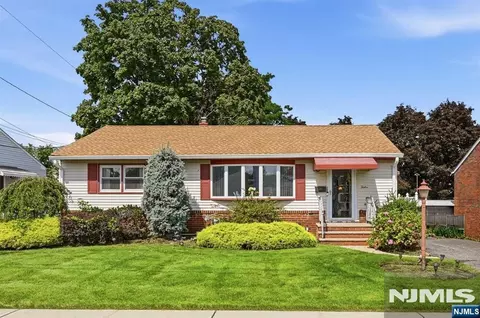 12 Parson Rd, Clifton, NJ 07012