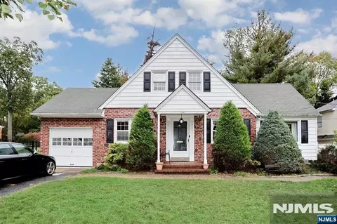 844 Bellis Pkwy, Oradell, NJ 07649